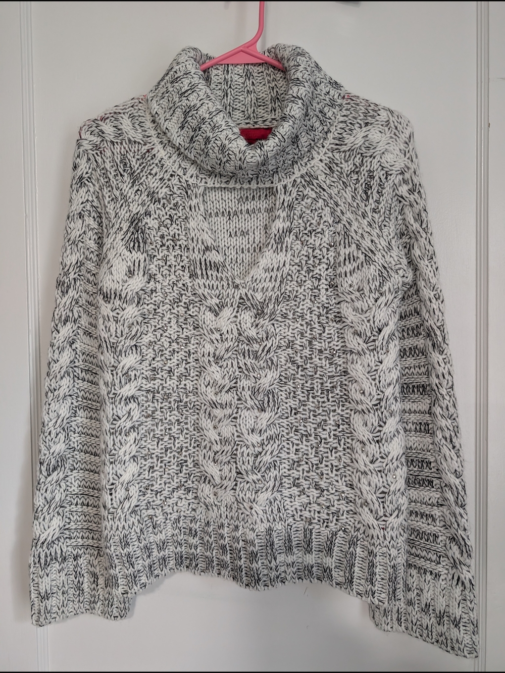 Jennifer Lopez Marled Black and White Cable Turtleneck Sweater